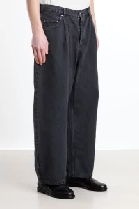 A Kind of Guise Duma Pleated Denim Jeans – Grey Denim | Centre Commercial